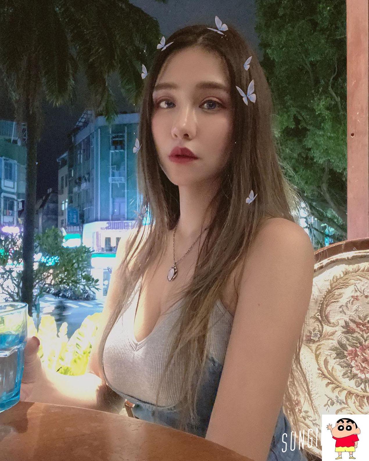 何进一听似乎也